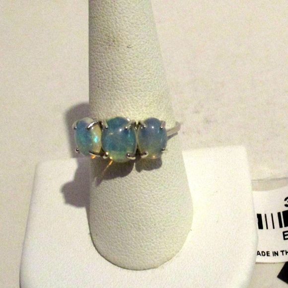 Ethiopian Welo Opal 3 Stone Ring Size 8 - Picture 1 of 9